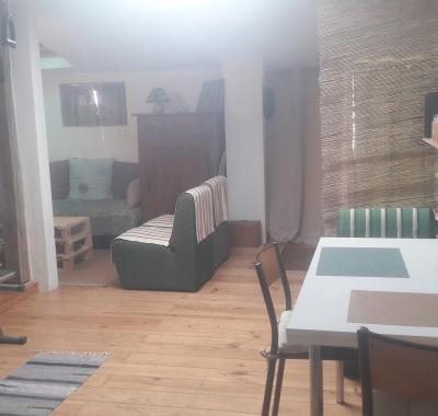 Chambre privée dans grande maison avec jardin