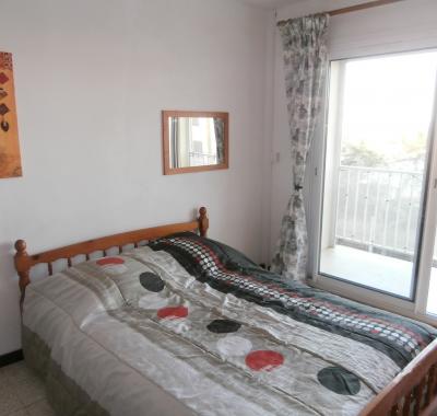 Location 2/5 pers, 3 chambre, Clim , à 100 m de la plage et centre