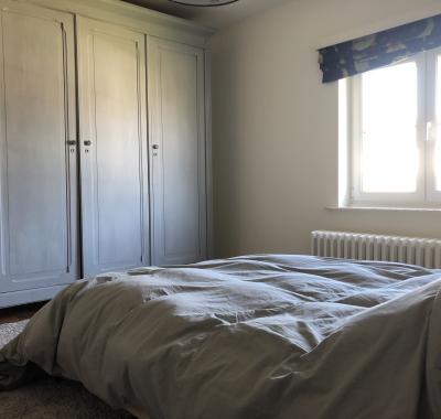 Chambre à Louer Dans Spacieuse Villa à Waterloo 1/3