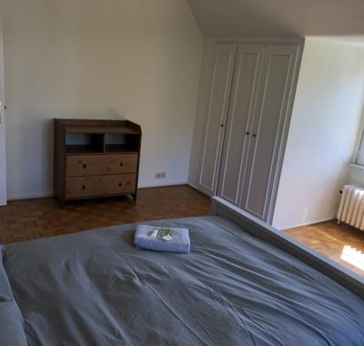 Chambre à Louer Dans Spacieuse Villa à Waterloo 3/3