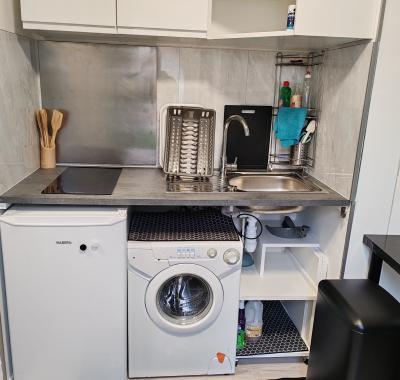 Studio indépendant dans dépendance jardin