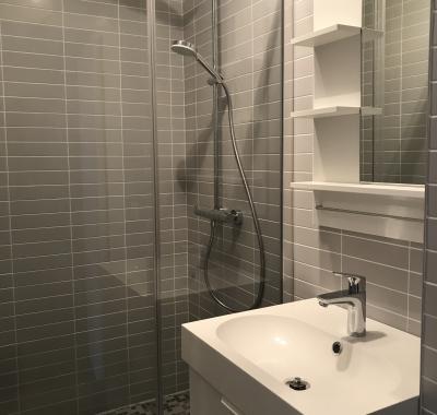 CHAMBRE AU MOIS TOUT INCLUS