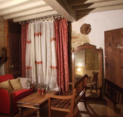 CHERCHE 2 COIOCATAIRES pour partager maison