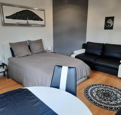 Studio lumineux et calme