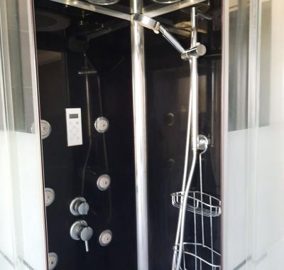 Studio lumineux et calme