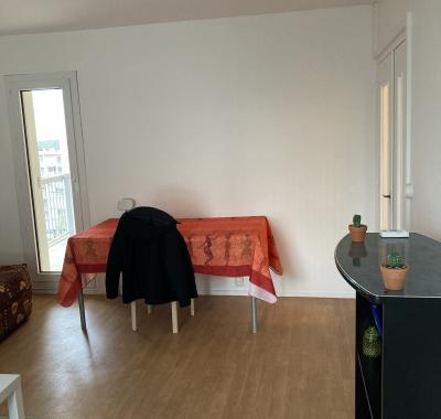 Chambre à louer à Melun