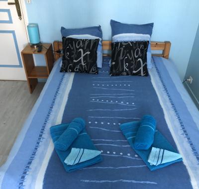 Chambre Langon 1 nuit avec petit déjeuner + douche, wc, TV,wifi privés