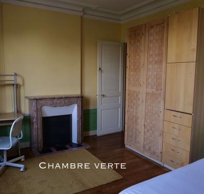 Chambre dans Villa 1900 connectée