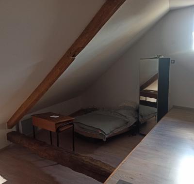 GRANDE CHAMBRE A LOUER DE 34 M2