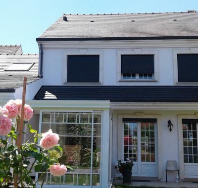 Chambre de 24 m2 avec salle de bain ensuite privée