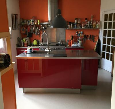 Chambre dans maison avec jardin