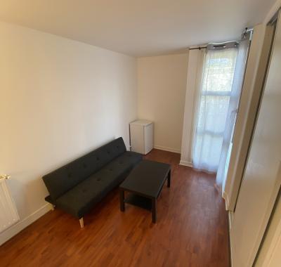 Espace Coliving  T1 meublé 17 à 25m2 terrasse - EVRY GARE UNIVERSITES