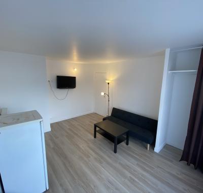 Espace Coliving  T1 meublé 17 à 25m2 terrasse - EVRY GARE UNIVERSITES