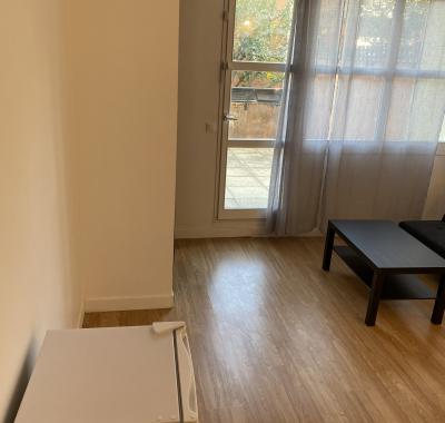 Espace Coliving  T1 meublé 17 à 25m2 terrasse - EVRY GARE UNIVERSITES