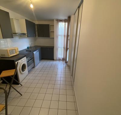 Espace Coliving  T1 meublé 17 à 25m2 terrasse - EVRY GARE UNIVERSITES