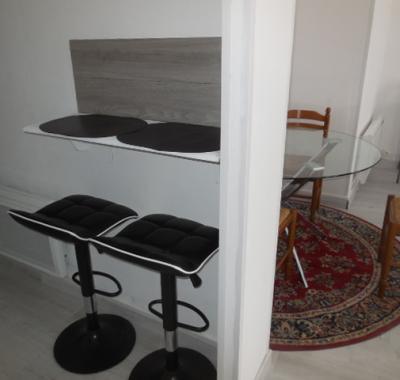 Loue Appartement meublé centre-ville (rdc 2 )