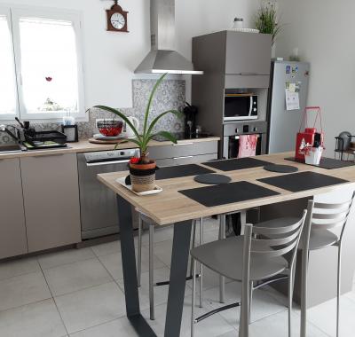 Chambre avec grand lit