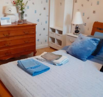 Chambre dans une maison pleine de vie