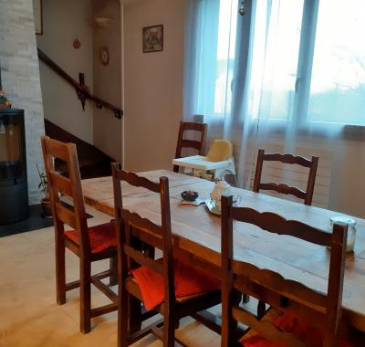 Chambre dans une maison pleine de vie