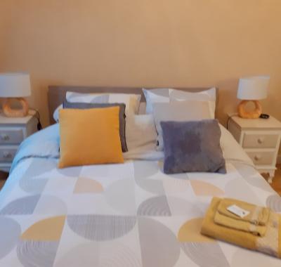 Chambre dans une maison pleine de vie