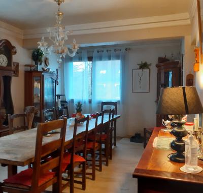 Chambre dans une maison pleine de vie