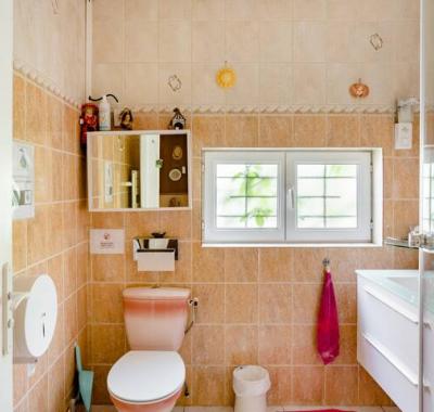 Chambre dans une maison pleine de vie