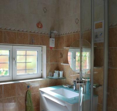 Chambre dans une maison pleine de vie