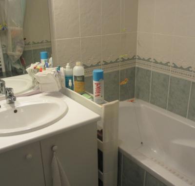 Chambre hyper centre près gare sncf SDB privative