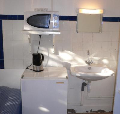 Chambre indépendante tout confort -10 mn du centre-ville