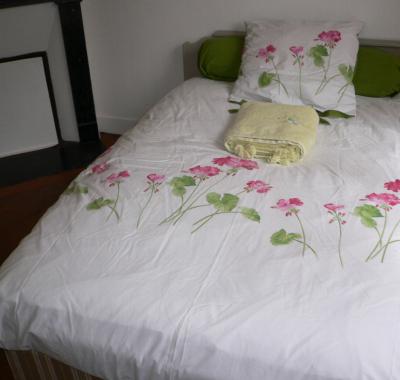 Chambre indépendante tout confort -10 mn du centre-ville