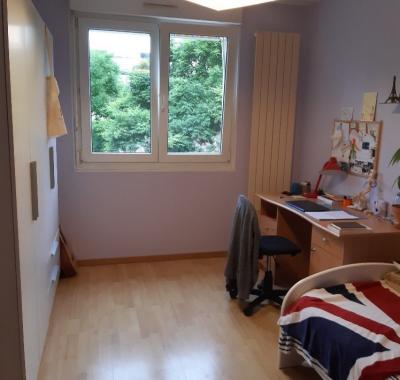 Chambre meublée à louer