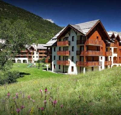 Joli T3 neuf 5 couchages à Serre Chevalier