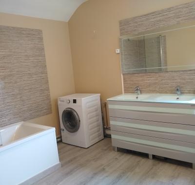 Chambre en colocation refaite à neuf