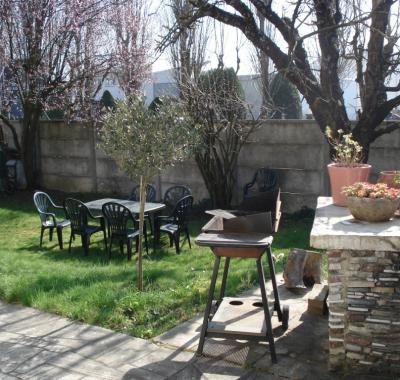 Chambre à louer dans un pavillon