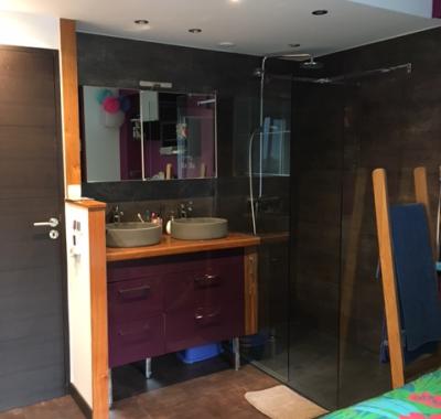 Belle chambre avec salle d'eau intégrée