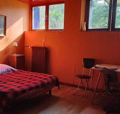 Chambre meublée campagne à la ville