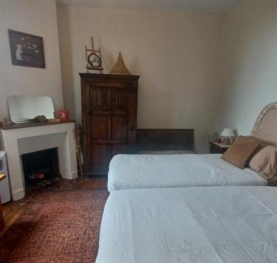 Agréable chambre dans maison de maître