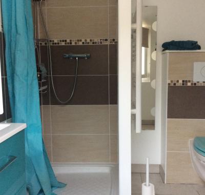 Chambre independante avec sdb privée à la campagne