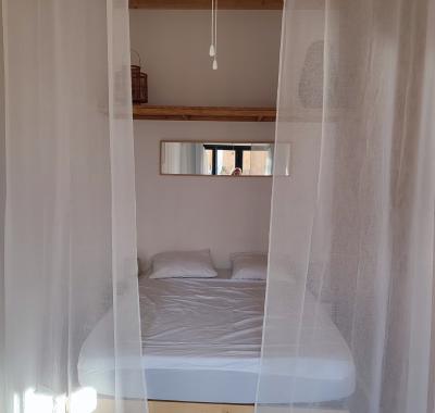 30 M2 de charme au calme  Avignon idéal études et professionnels
