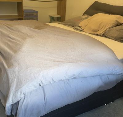 Chambre proche funiculaire et gare