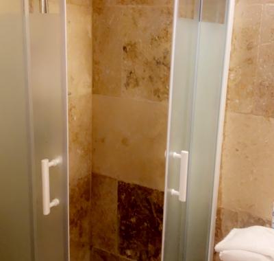 Location studio 2 pièces dans maison