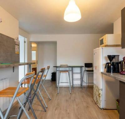 Proche Luxembourg, entrée indépendante dans pavillon, Netflix