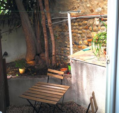 Petite maison chaleureuse en quasi centre