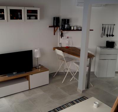 Petite maison chaleureuse en quasi centre