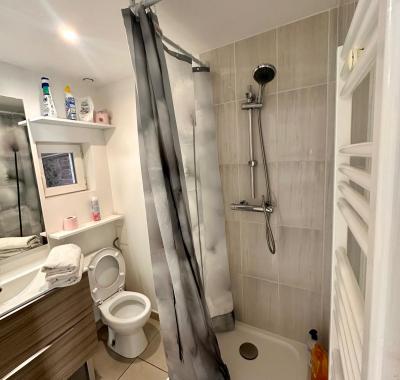 Petite maison chaleureuse en quasi centre