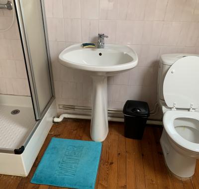 2 chambres ( 4/6 couchages )