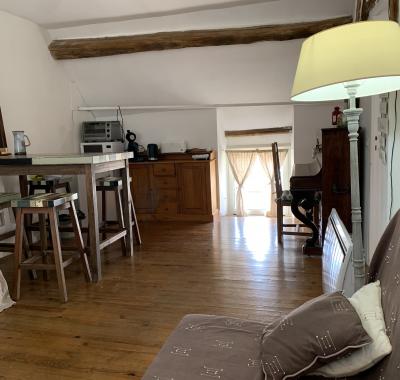 2 chambres ( 4/6 couchages )