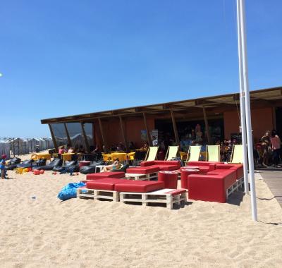 TRÈS BEL APPARTEMENT A 30M DE LA MER