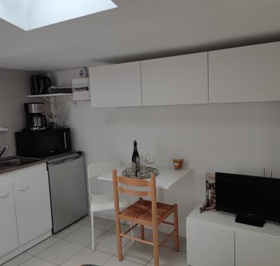 Studio refait à neuf à 15 mn de Clisson... et 30 mn de Nantes...