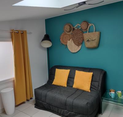 Studio refait à neuf à 15 mn de Clisson... et 30 mn de Nantes...